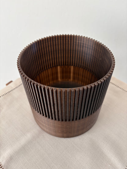 Ridge Textured Plant Pot